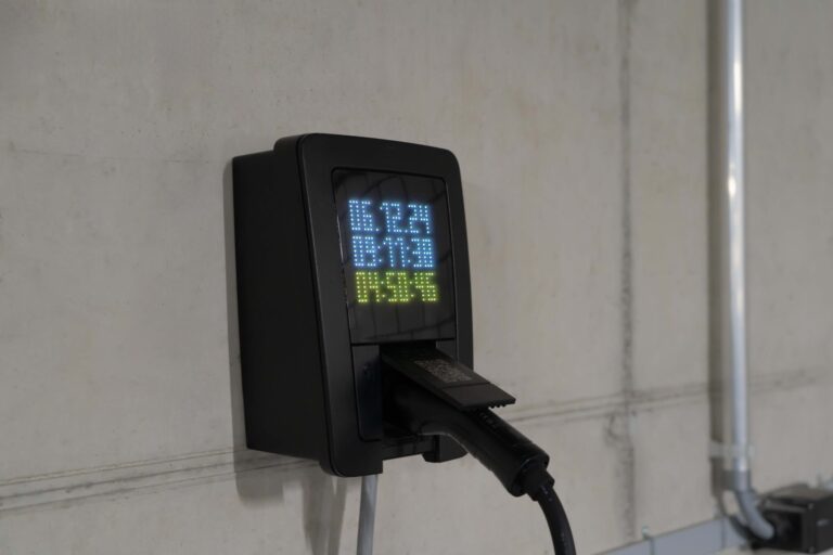 More powertrain and product variants increase decision-making pressure.