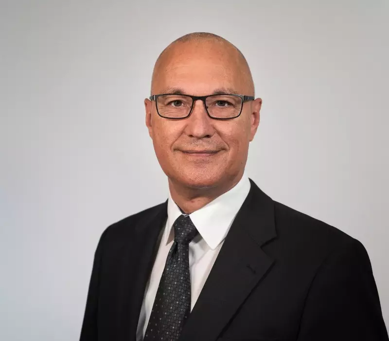 Dr. Thomas Knopik, Director Business Operations Portrait von Dr. Thomas Knopik, Director Business Operations von Le Bihan Consulting